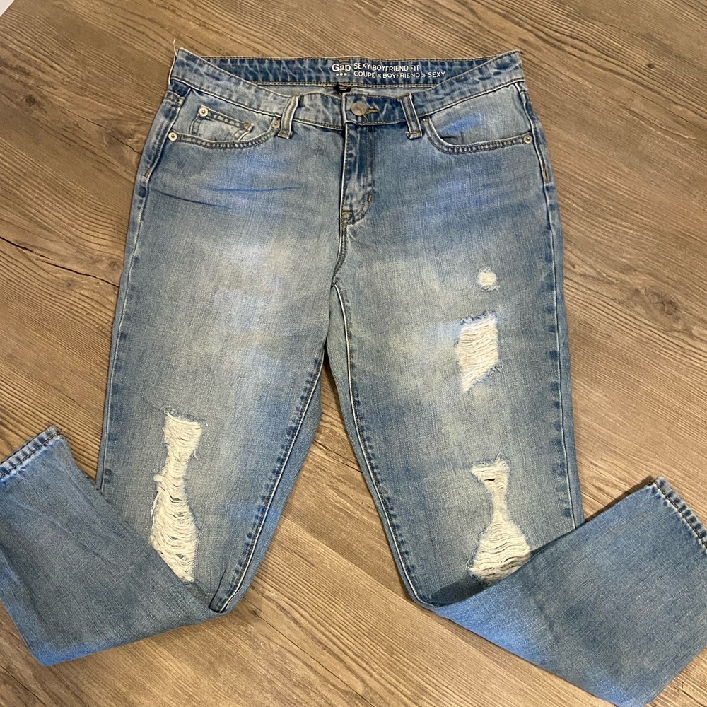 Gap Boyfriend Distressed Denim size 27 Regular